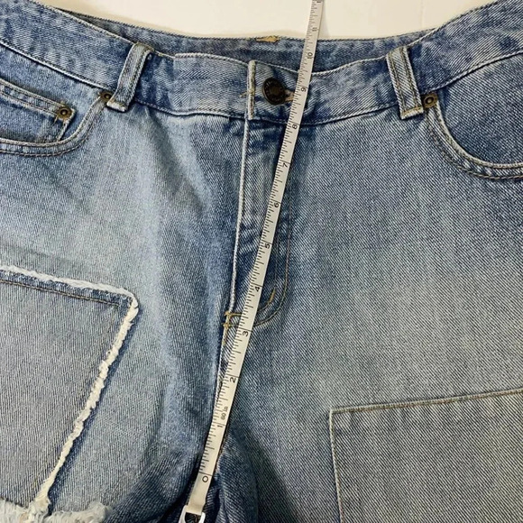 Newport News jeanology collection Denim shorts Jean shorts Vintage Size 12 - Picture 8 of 8